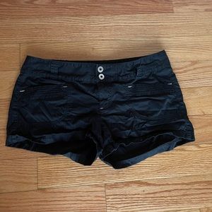 Express woman’s black shorts size 8